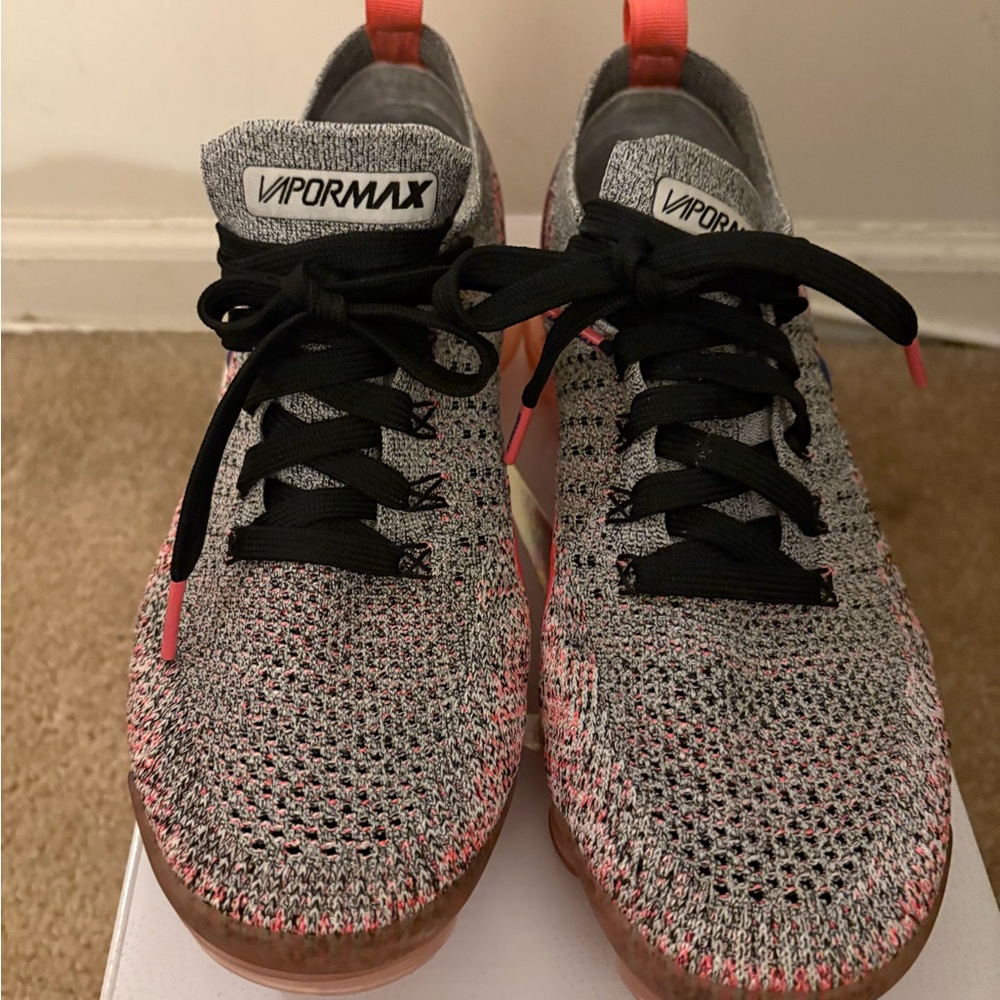 Nike VaporMax Flyknit 2 in Black and Pink
